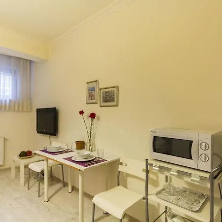 Apartment Time *