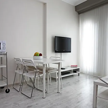 Apartment Time *