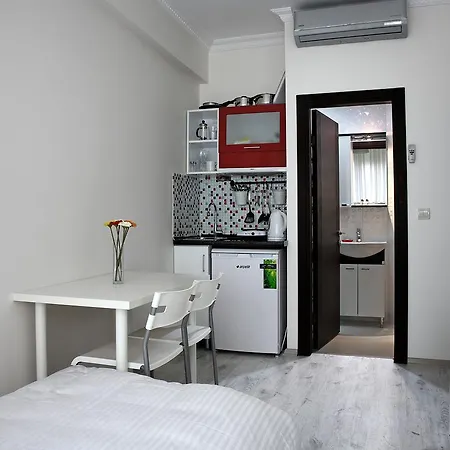 Apartment Time *