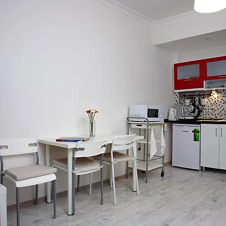 Apartment Time *